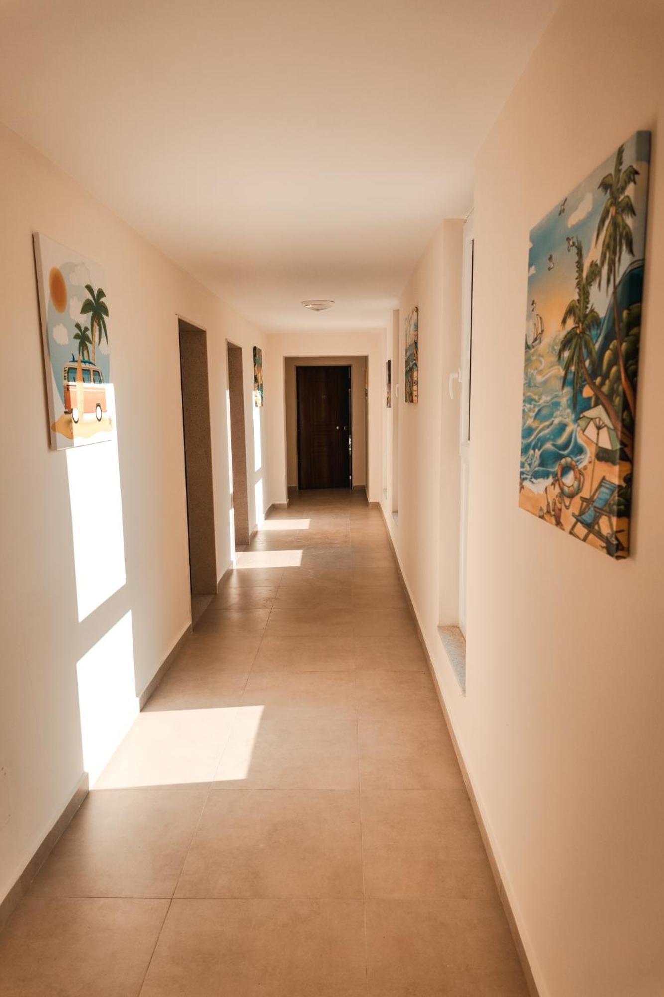 The Blue Wave Hotel Himare Buitenkant foto